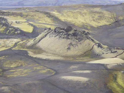 iceland volcanoes 2010. the Icelandic volcano case
